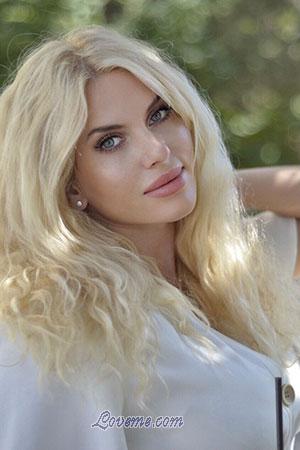 183718 - Elina Age: 40 - Russia