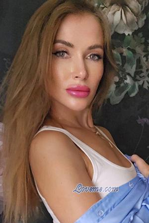 229222 - Kseniia Age: 45 - Ukraine